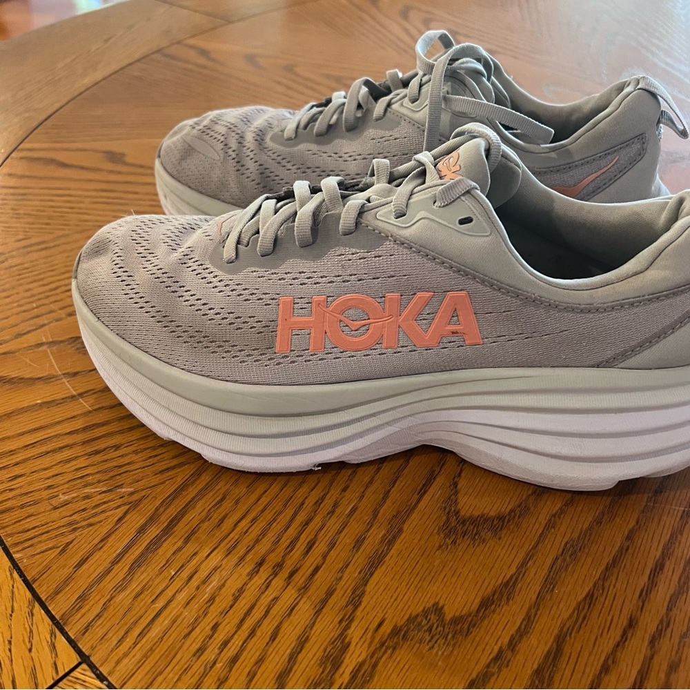 Hoka Bondi 8 Running Shoes. Women’s Size 9.5DColor Gray.